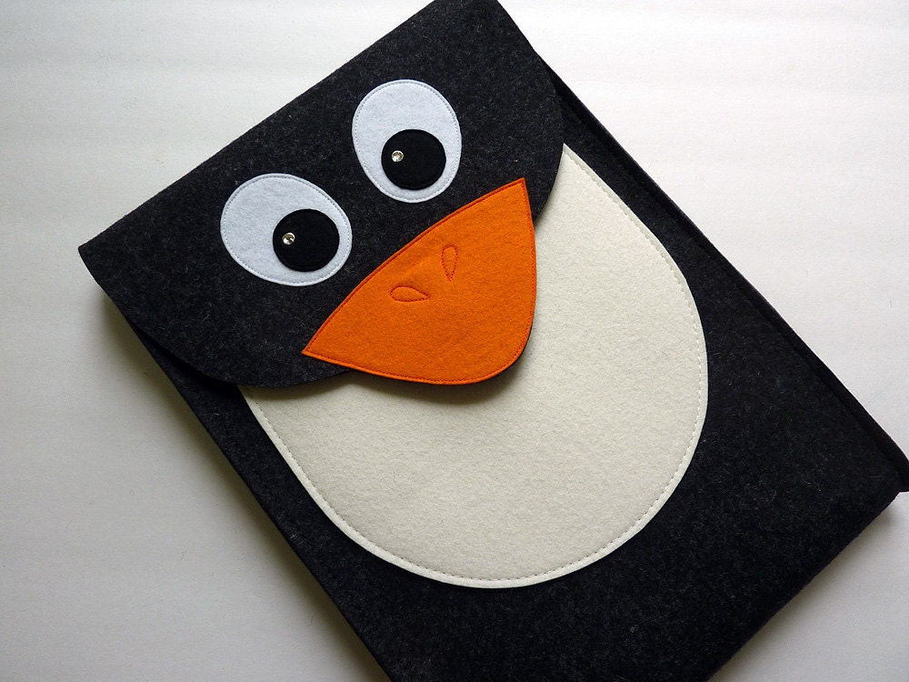 Penguin MacBook Pro 13 inch sleeve - Anthracite felt - Made to order