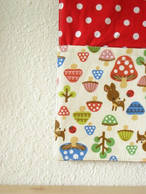 Kawaii deer in mushroomland---wall pocket