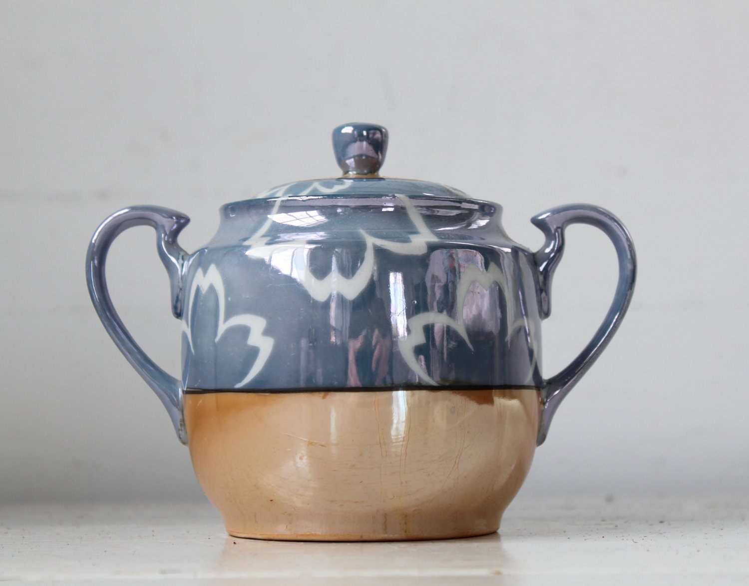 vintage 1920s art deco lustreware sugar bowl. Japan. Lavender apricot porcelain / the SWEET MEAT sugarbowl