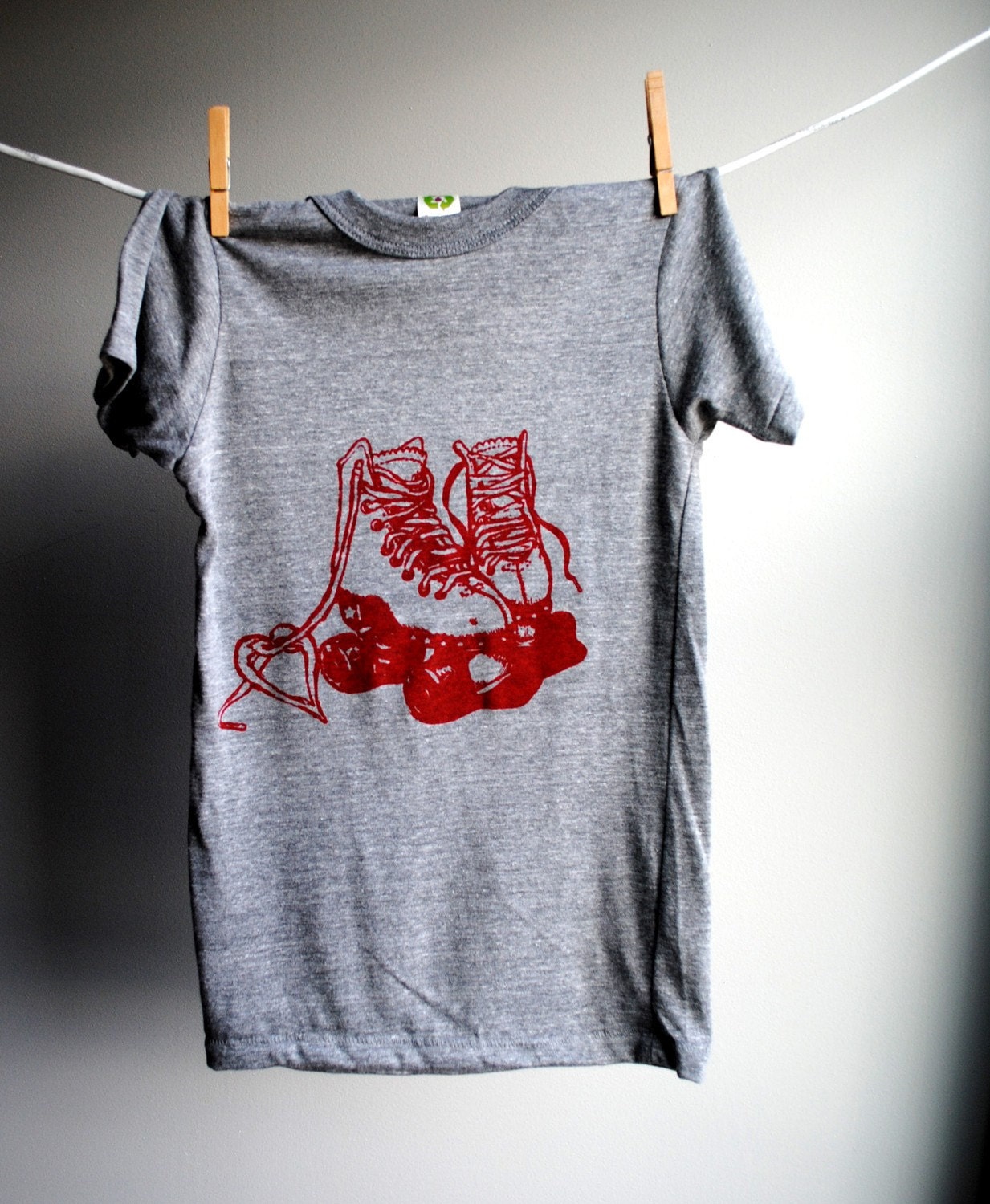 Roller Skates T-Shirt, Man or Woman - Eco-Heather Grey with Red Print -   Extra, Extra Large - 2XL