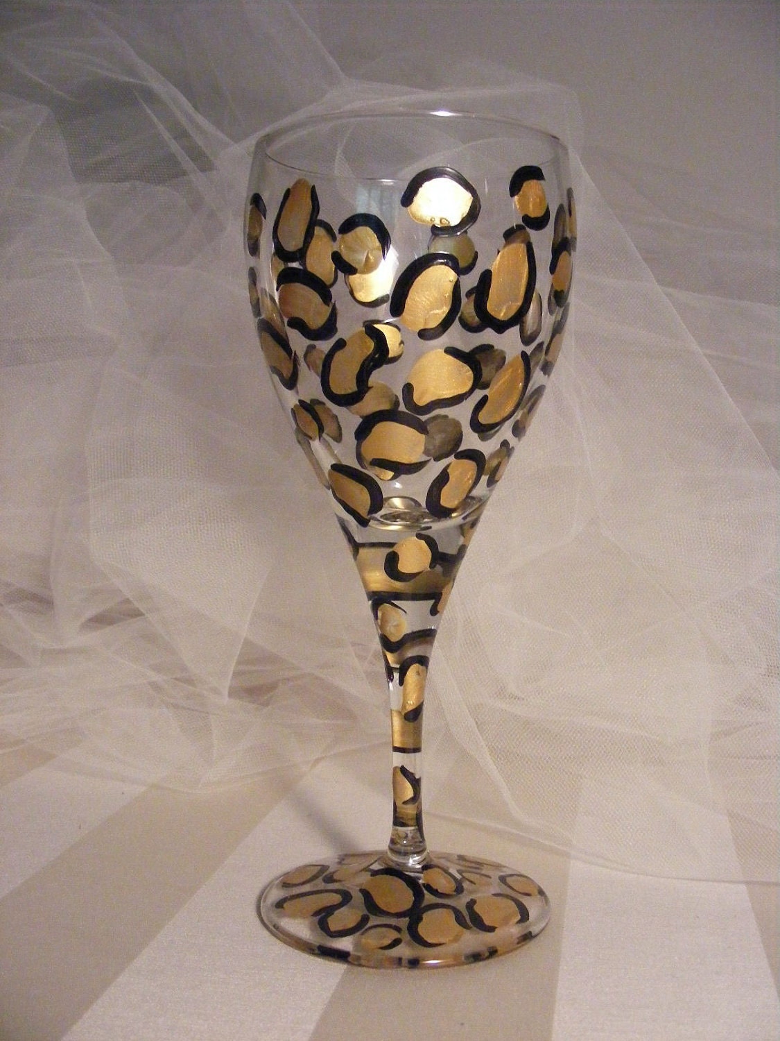 gold leopard wine glass - perfect for bridesmaids, birthday or girls night out