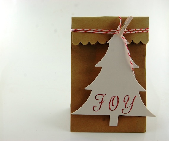 Pretty Packaging Christmas Tree Tags Kit