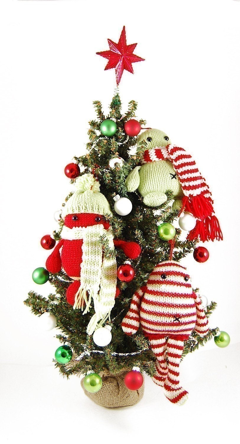Holly Ivy and Steve Three Christmas Hooligans Ornament Knitting Pattern Pdf INSTANT DOWNLOAD