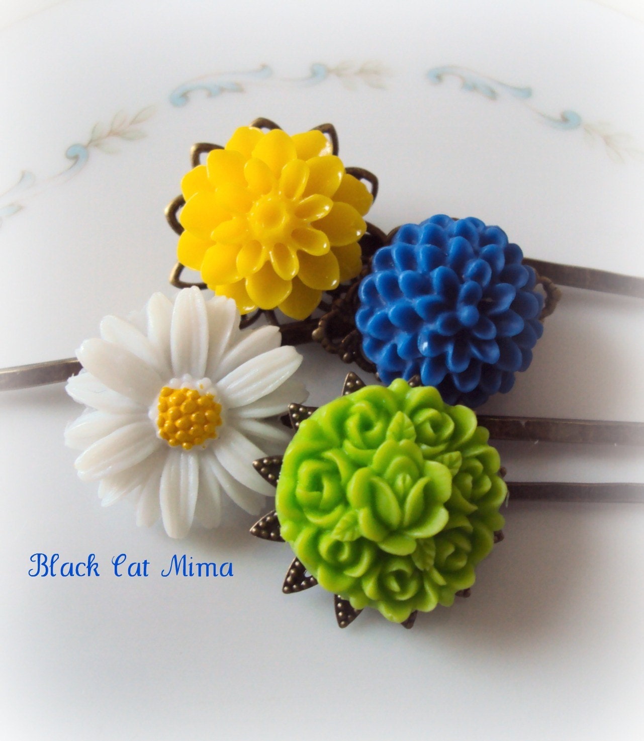 les Petite Fleurs Springtime Blooms Small Flower Bobby Pins