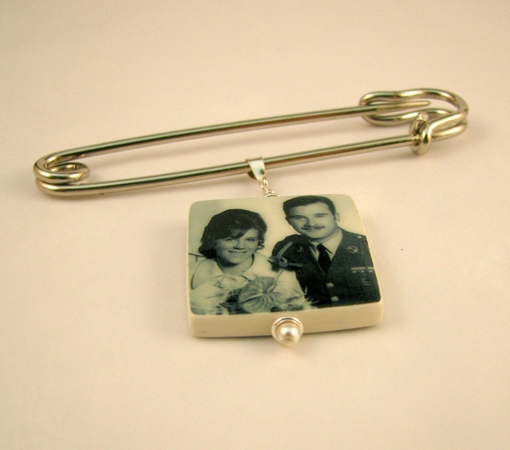BP2 - Grooms Pin Boutonniere Memorial Photo Charm -  Medium - Custom Photo Wedding Accessory