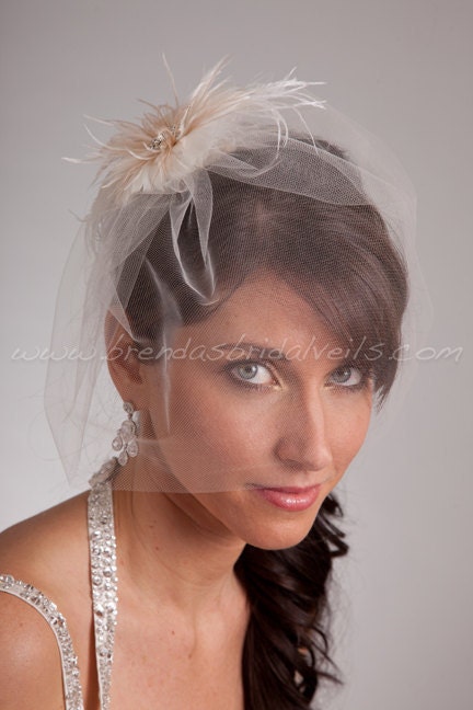Bridal Veil Set, Tulle 11" Bridal Birdcage Veil with Feather Hair Piece, Wedding Veil and Birdcage Feather Flower