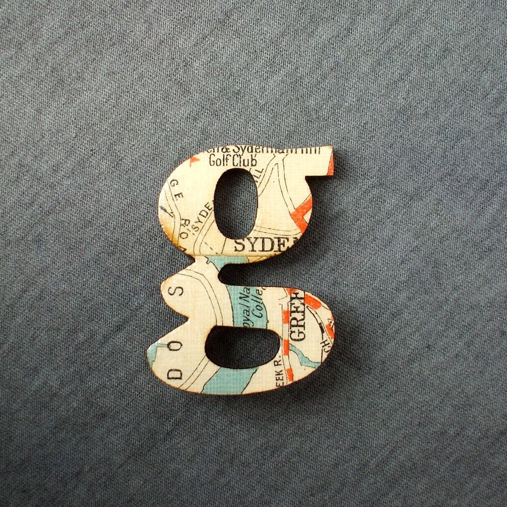Vintage map g brooch