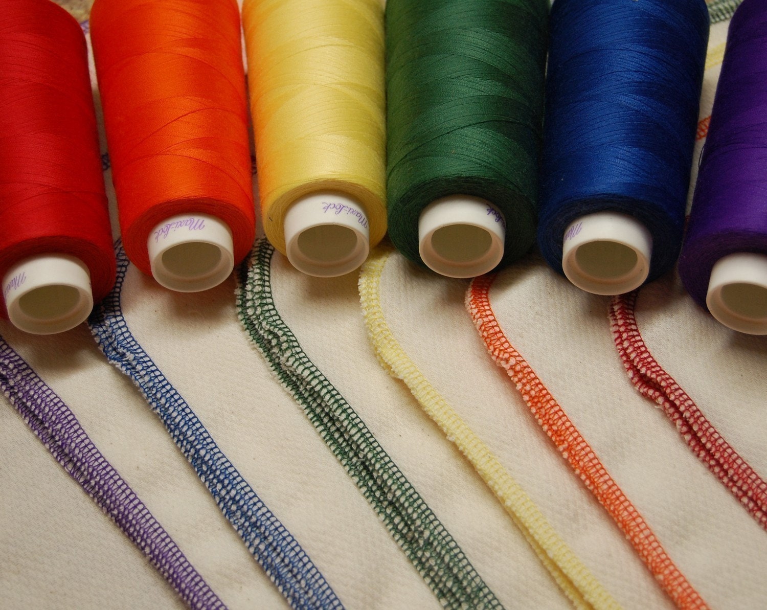 24 Bird-E Towels with Bright Rainbow Edges