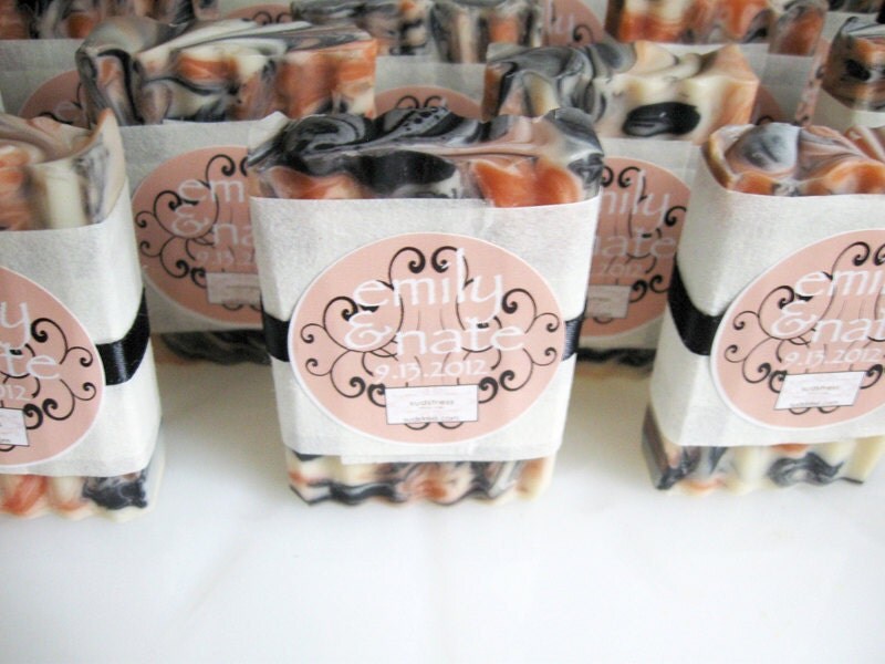 100 Custom Wedding or Event Favors