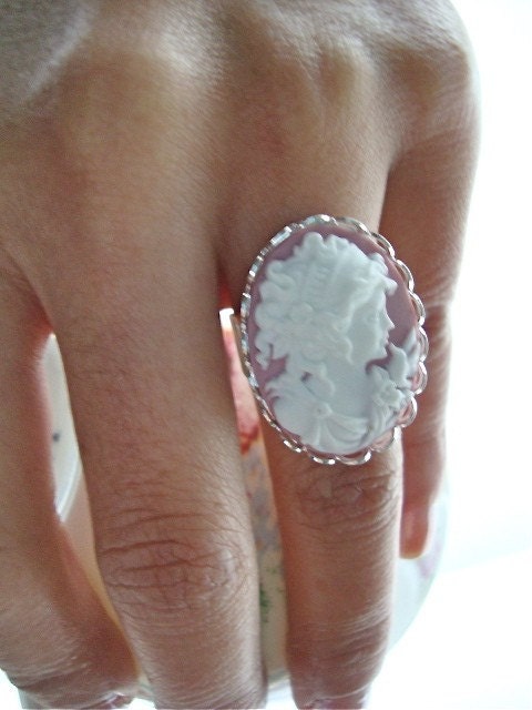 Victorian Elegance - Cameo Ring