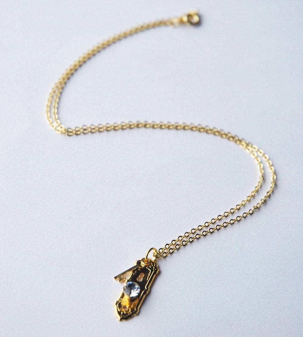 Alice in Wonderland Golden Doorknob and Key Necklace