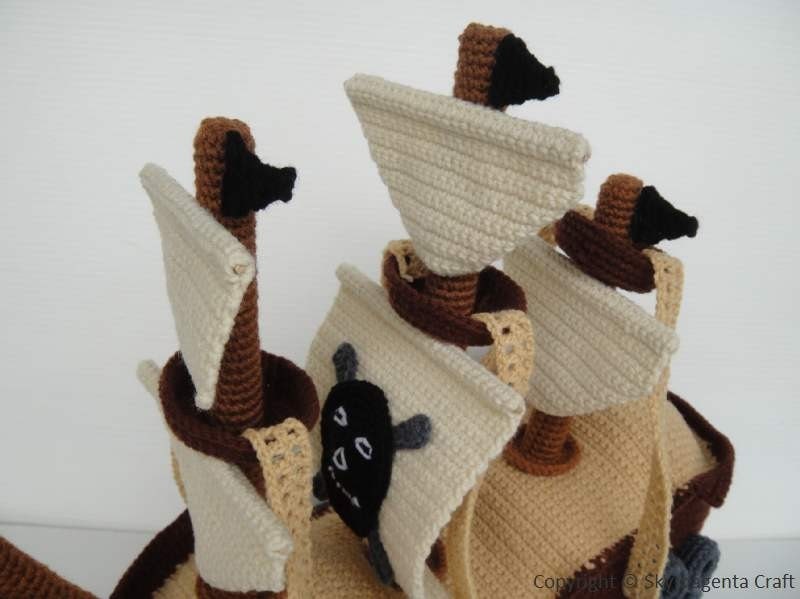 Crochet Pattern - PIRATE SHIP - Toys - in PDF