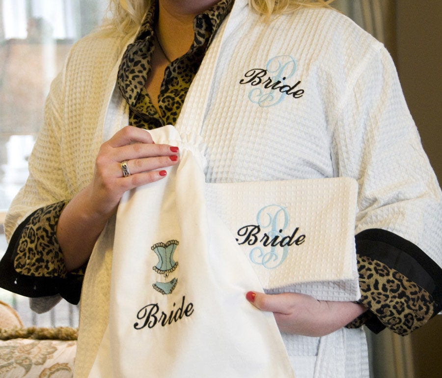 Bride Gift Set Robe Cosmetic bag Lingerie bag personalized bridal gift