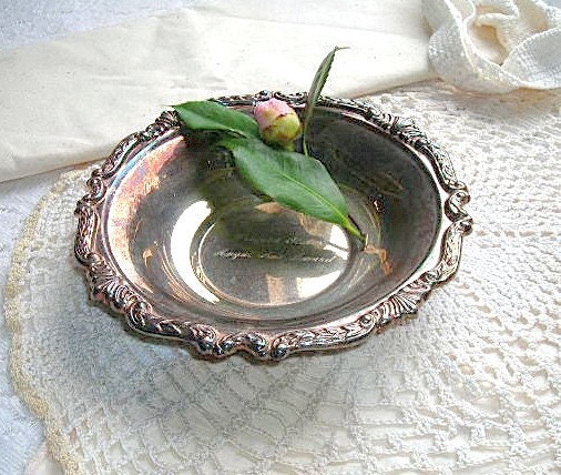 silver bowl made by Sheridan - western states angus aux. award cattle  - 8" ornate shabby chic cottage decor - hollywood regency