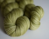 silky merino lace yarn - celery salt