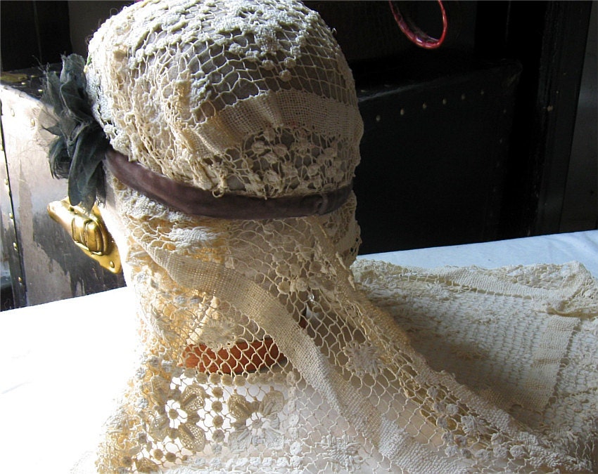 Flapper Style Wedding Veil / Upcycled