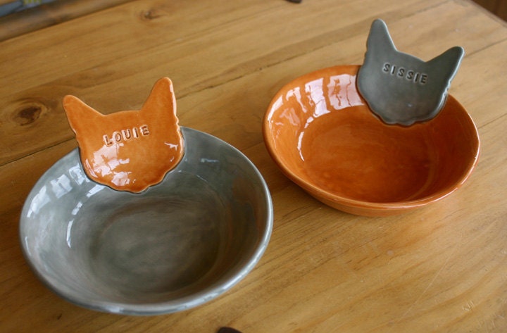 Set of 2 - Personalized Kitty Cat Bowl Dishes - 6 inches - Custom Made to Order
