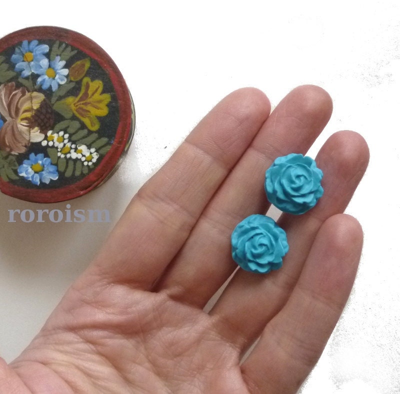 Classic Turquoise Rose -  cabochon STUD earrings