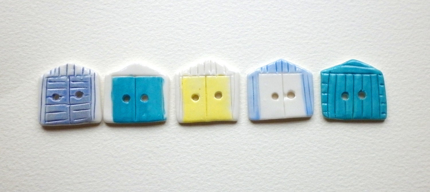 A set of 6 handmade Beach Hut Buttons