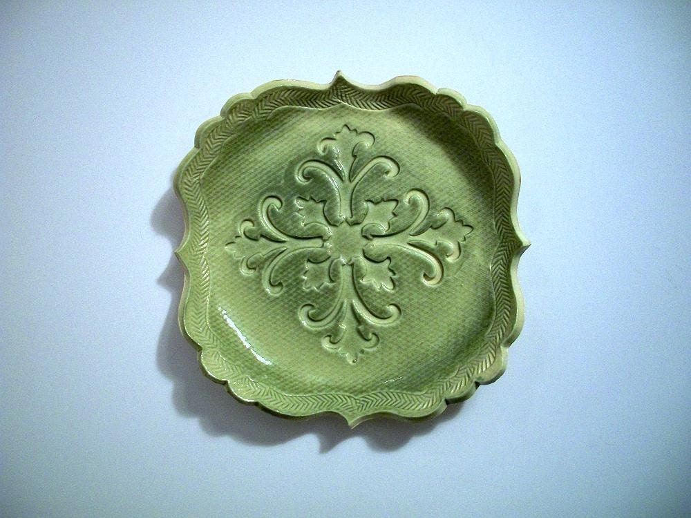 Emeraude Victorian Scroll Spoon Rest