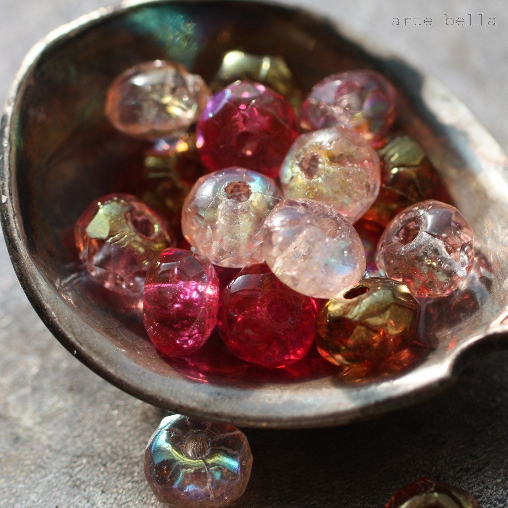 LUCY BABIES .. Fire Polish Czech Faceted Beads (1186-25)