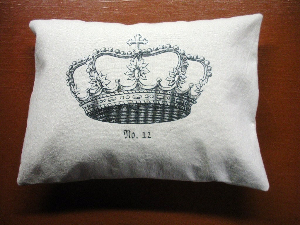 crown pillow