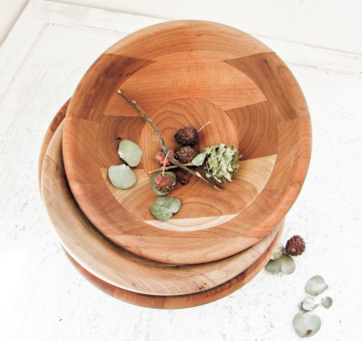 4 Vintage Wood Bowls - Peiced Wood Mosaic