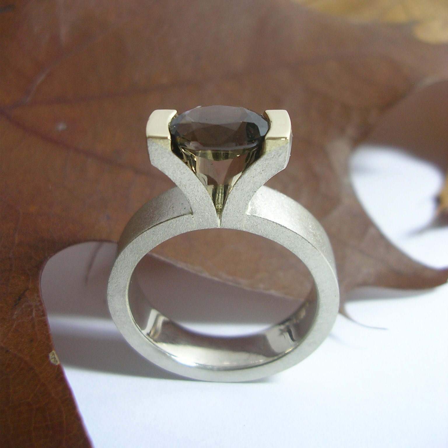 Elegant modern gold ring with brown Smokey Quarts