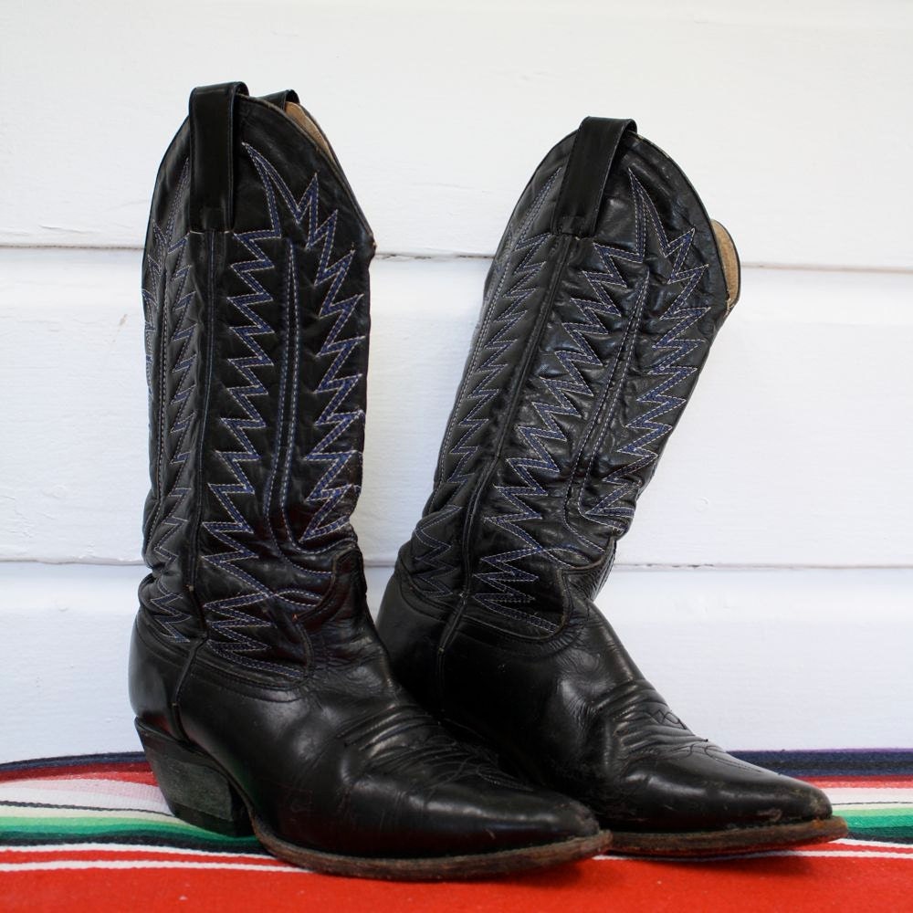 Vintage Made in Mexico Nogales Black Cowboy Boots