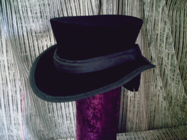 The Black Shadow - Top Hat