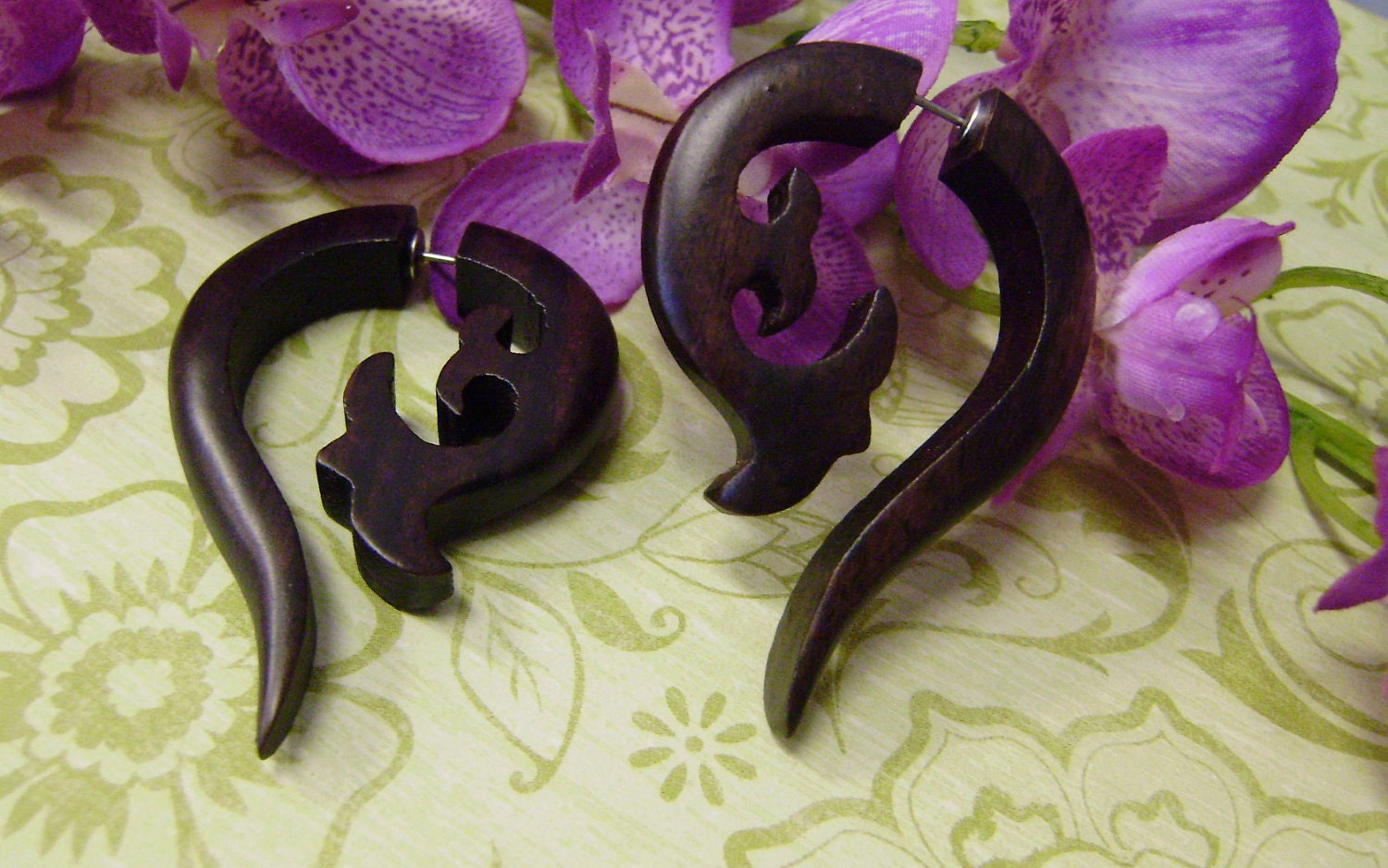Fake Gauge Earrings,  Hawaii Wood Organic , Tribal Expander ,Split earring,tribal style,organic,natural,