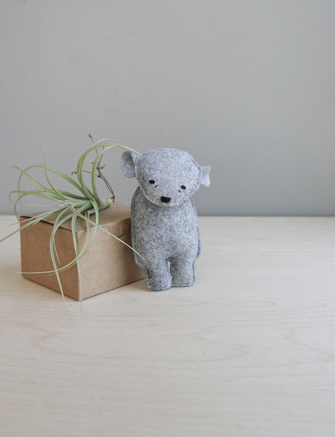 pocket bear / darcy / grey bear