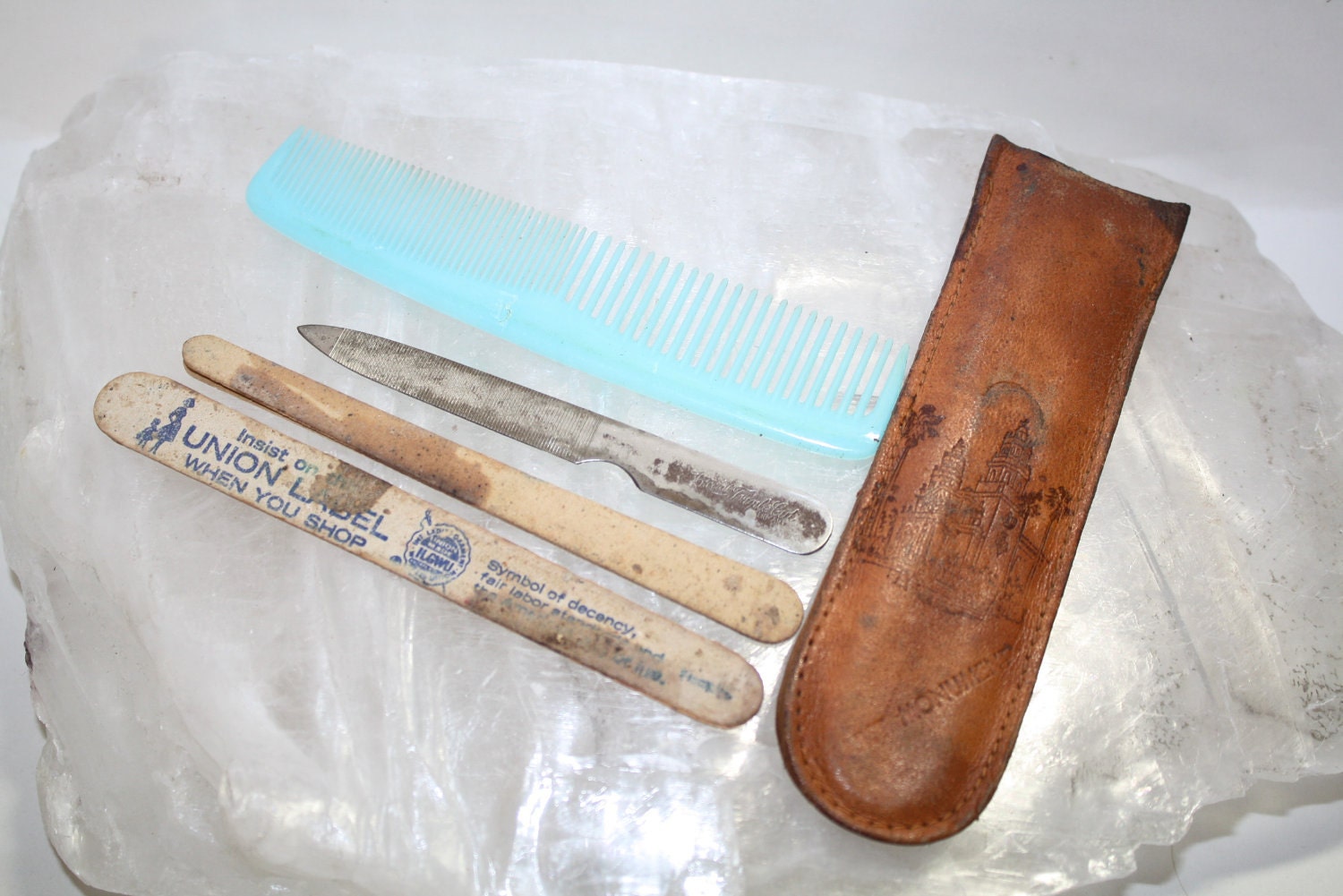 1930s HEARST CASTLE Monument Leather Travel case , Rare Find, Pocket ,purse.Case,Comb, Germany file, etc