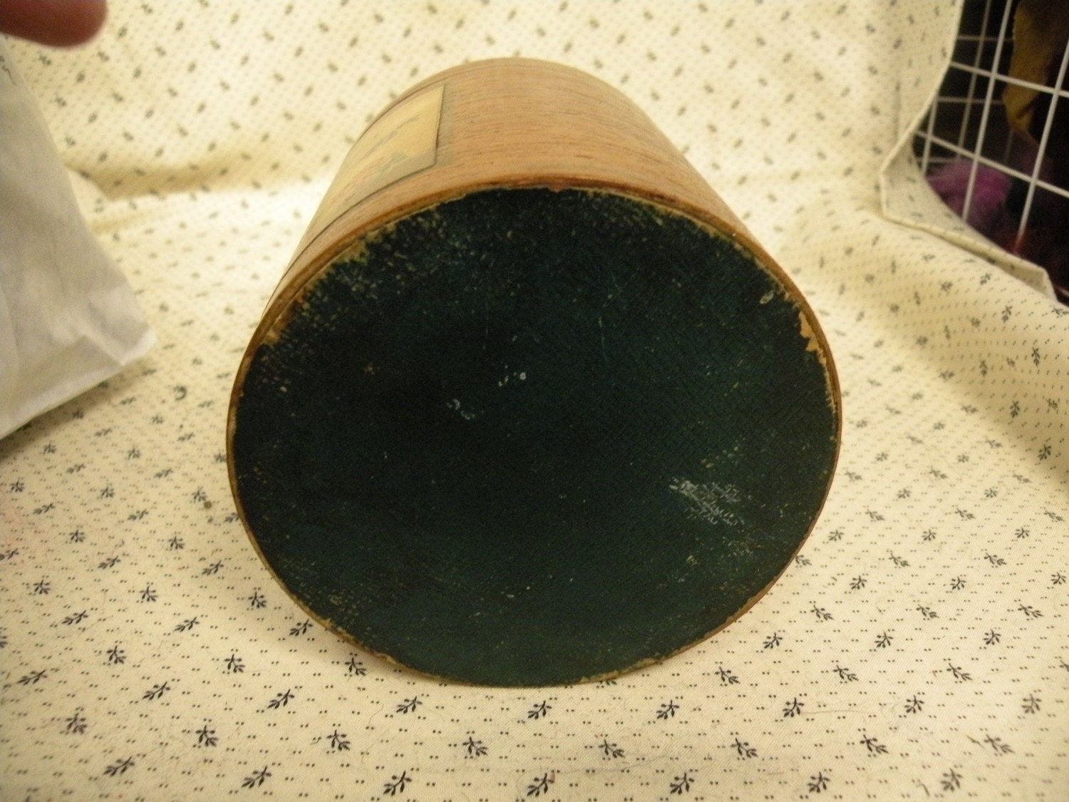 Antique Bent Wool Yarn Holder