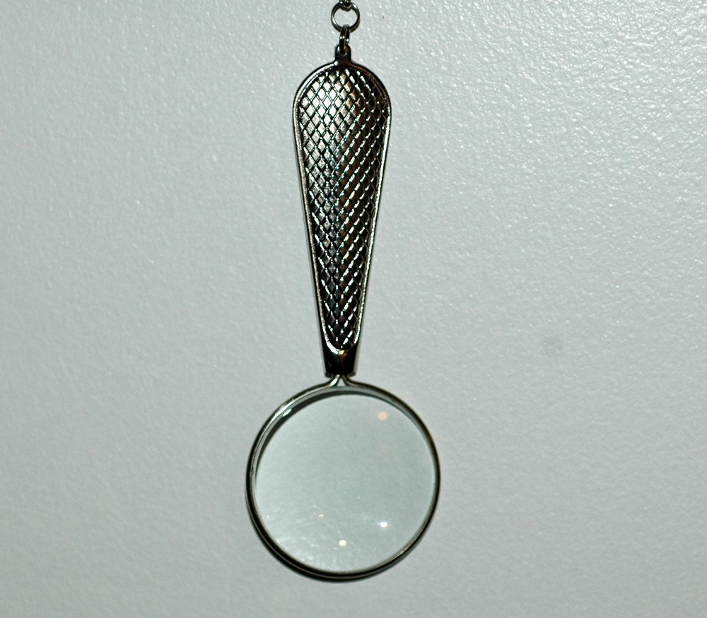 Magnifying Glass Necklace