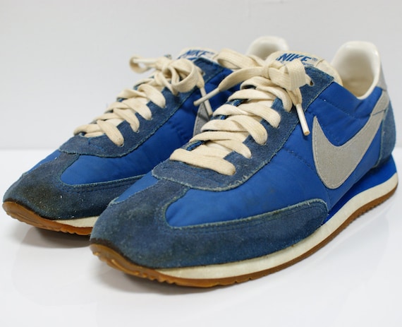 Vintage Pair of 1970s-80s Nike Sneakers Blue and Silver size 8.5 mens
