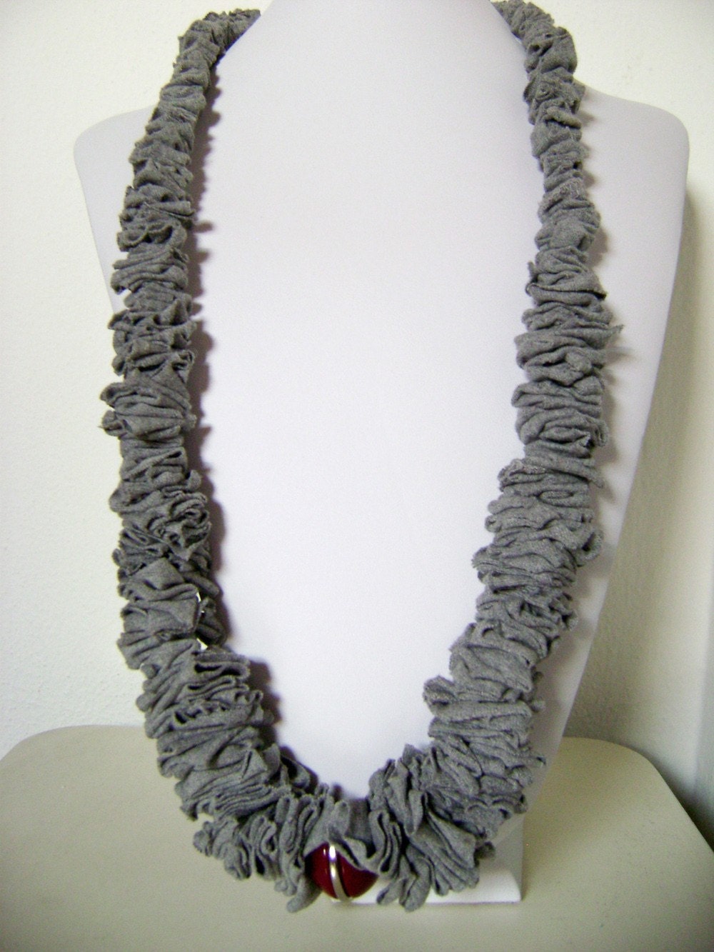 Diy : Necklaces from Ties • Recyclart