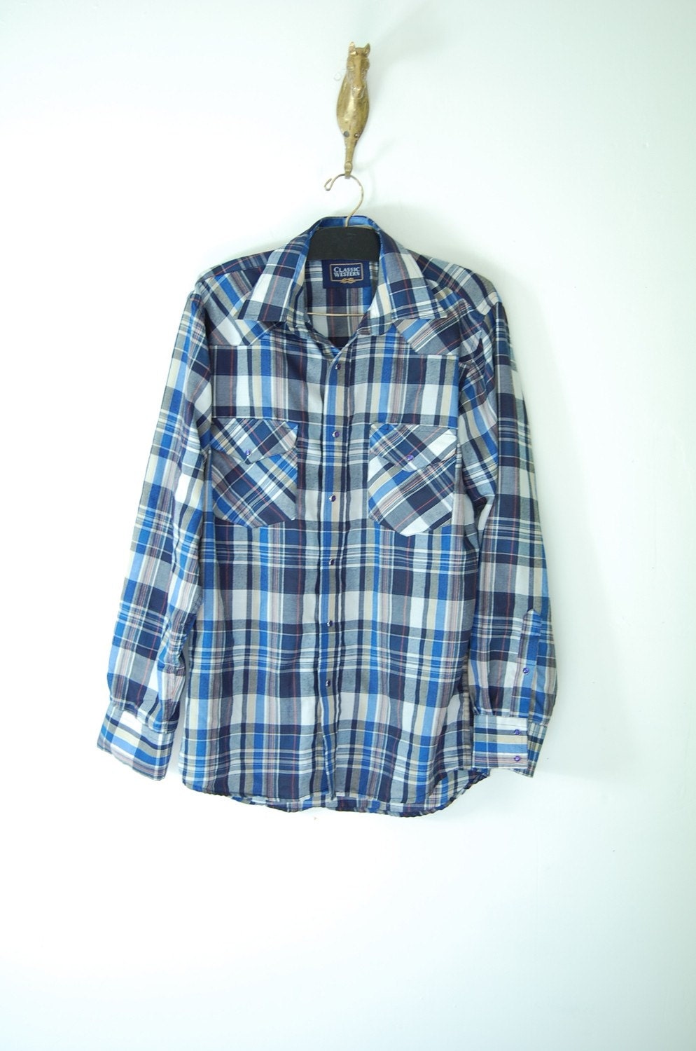vintage mens plaid PEARL SNAP button down. light weight. medium