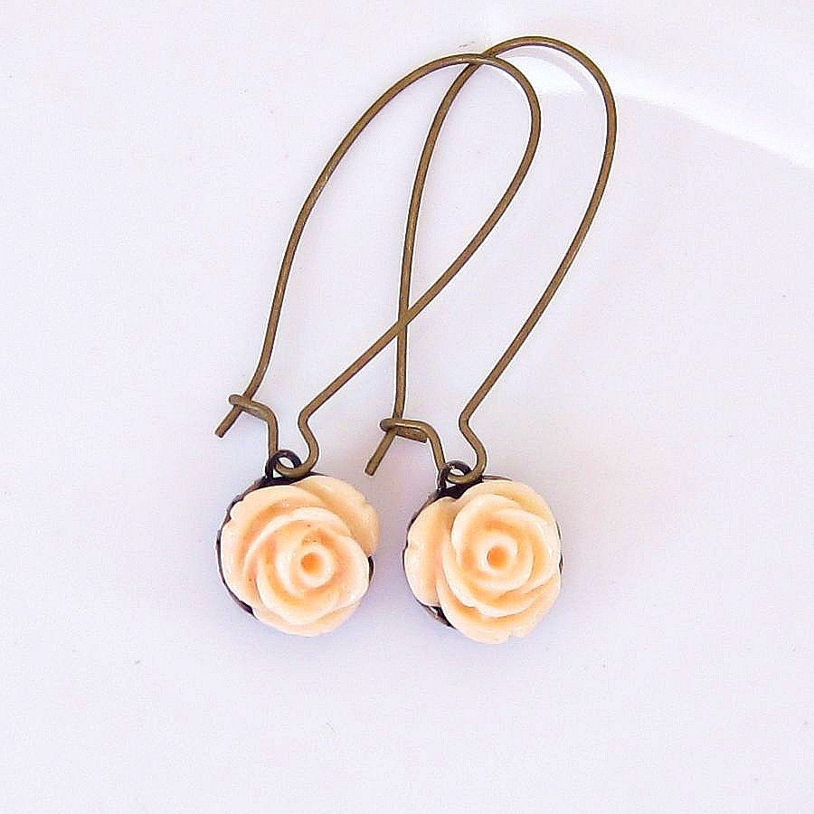 Dangling Mini Roses in Creamy Peach, Art Deco, Mini Roses, Shabby Chic