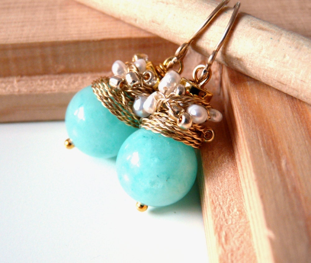 FREE shipping - NEW Organic - lovely earrings with chalcedony color jade and white fresh water pearls