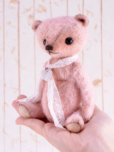 Tellie, a OOAK Jointed Mohair Artist Bear.