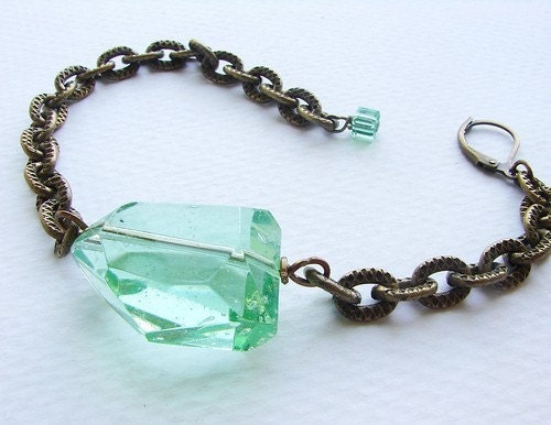 Chunky chain bracelet, Peridot green chunky stone chain bracelet, Peridot Green stone bracelet