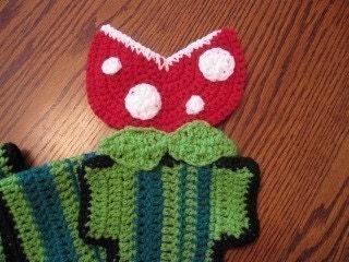 Super Mario Bros. Piranha Plant inspired Scarf