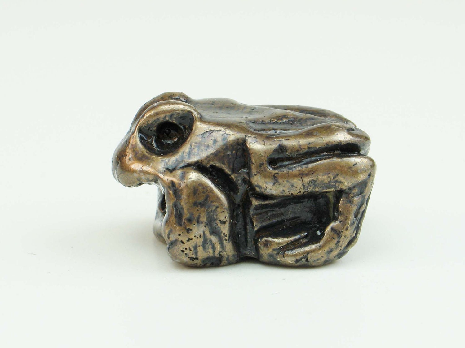Rocky the tiny bronze frog - sculpture - vintage patina