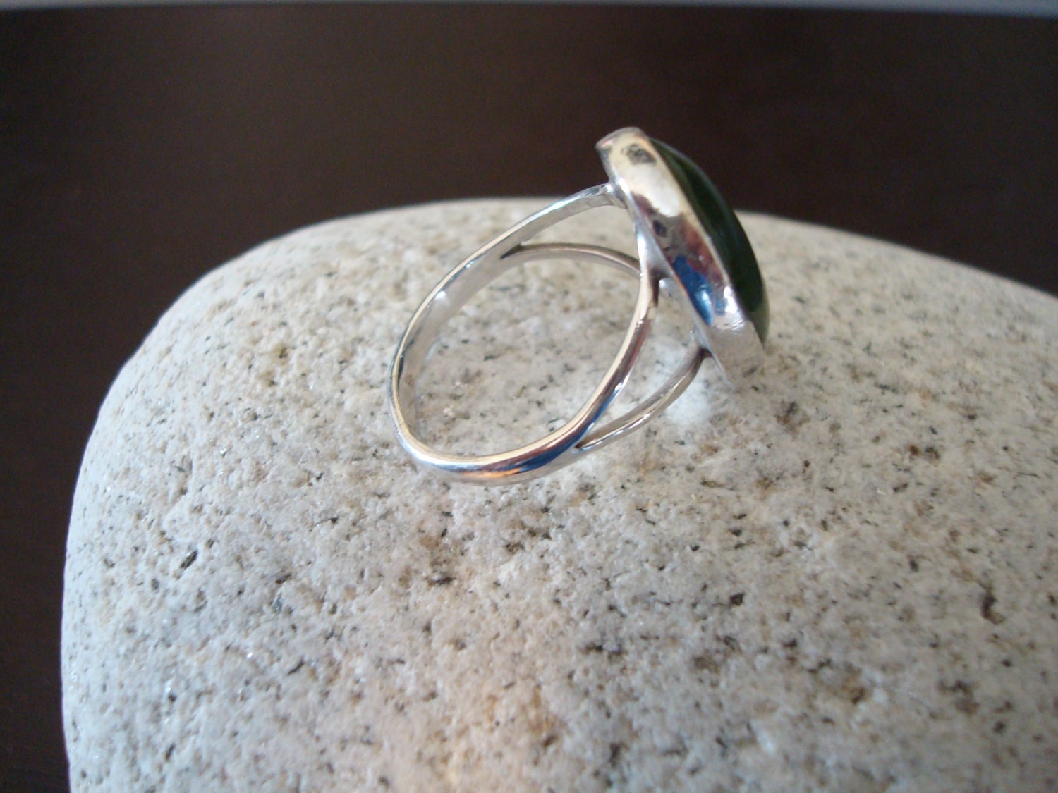 Sterling silver and green jade ring. Size 7.5