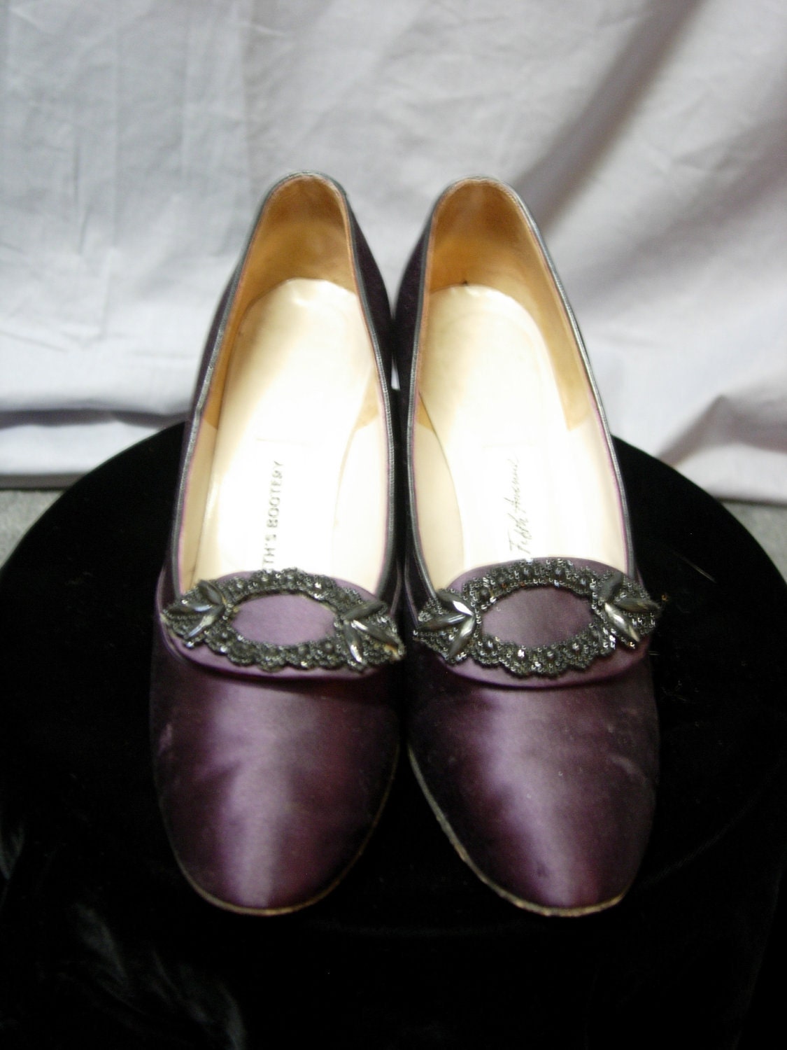60's eggplant satin pumps, 9AA. Beth Levine. Beth's Bootery.