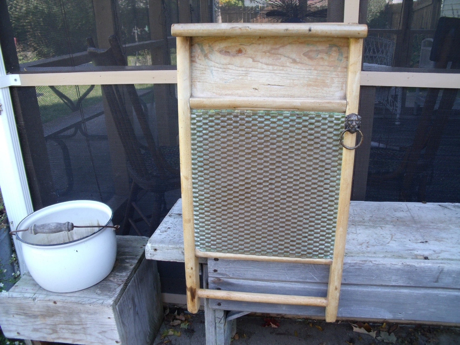primiTive WaShBoArD CabineT-EXTREMELY RARE-old lion head knoB-brass HoneYcomB scruB board with greaT paTina-SO aWeSoMe-MusT See
