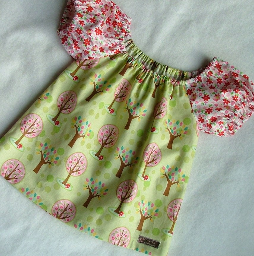 Little Girls Peasant Top in Hoos in the Forest from Riley Blake - available in szs 1, 2,  3, 4 and 5