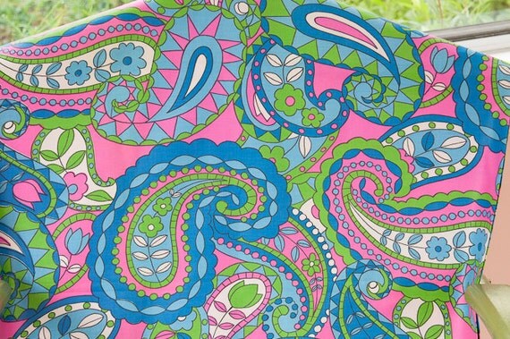 A Big Pop of Summer Paisley - NOS Vintage Fabric Mod Daisies Tulips 60s 70s