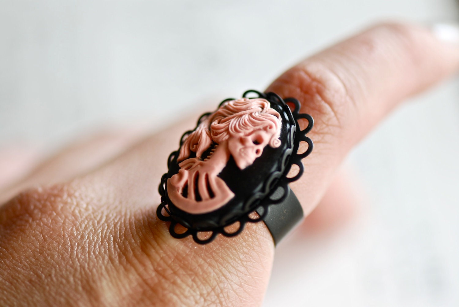 Miss Skeleton ring - Pink Black Zombie Girl - Matte Black Lace 25x18mm setting
